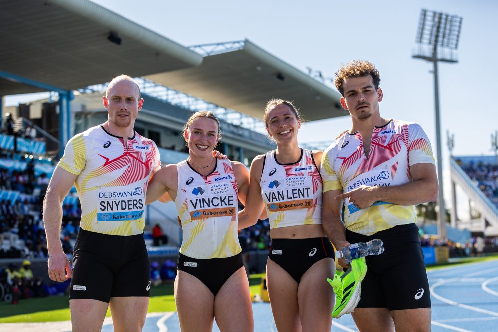 Die Belgian Waffles Antoine Snyders, Rani Vincke, Lotte Van Lent und Kobe Vleminck in Botswana