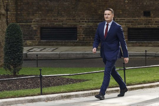Wes Streeting begibt sich zu Fuß zum Amtssitz des Premierministers