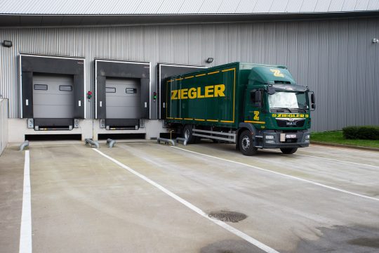 Ziegler-LKW am Hauptsitz in Brüssel