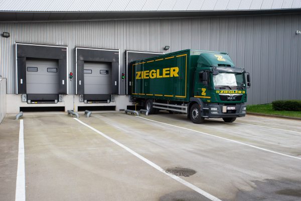 Ziegler-LKW am Hauptsitz in Brüssel