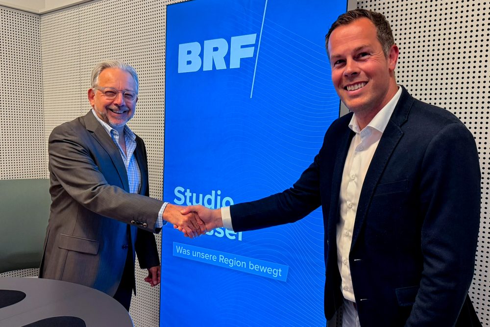 RTBF-Direktor Jean-Paul Philippot und BRF-Direktor Alain Kniebs