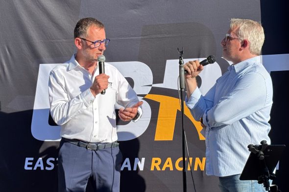 EBRT-Präsident Jean-François Elst mit Moderator Vincent Franssen