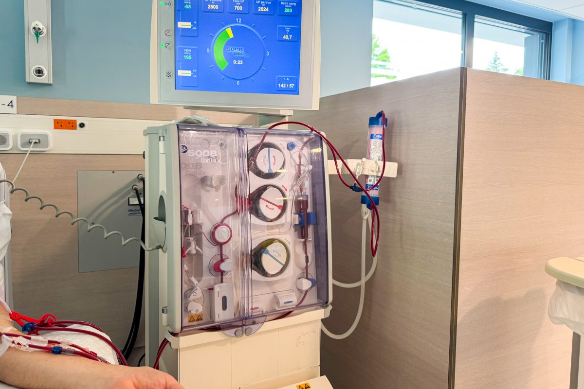 Dialysegerät im auf der Dialyse-Station im Eupener Krankenhaus