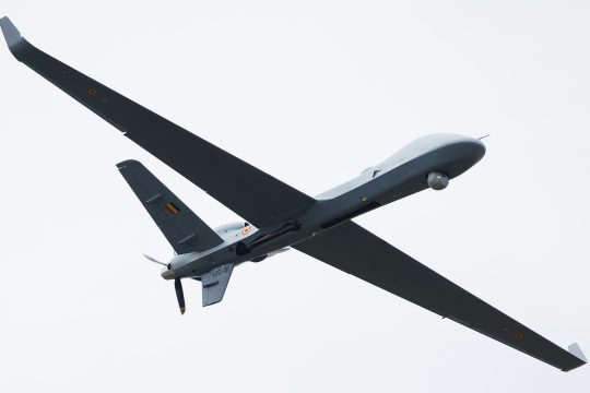 Eine MQ-9B-Drohne in der Luft