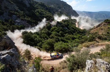 Der Hyundai von Thierry Neuville/Martijn Wydaeghe in den griechischen Bergen