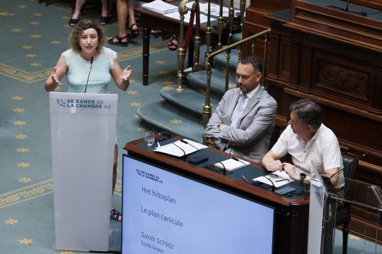 Sarah Schlitz, Maxime Prévot und Stefaan Van Hecke am Donnerstag in der Kammer
