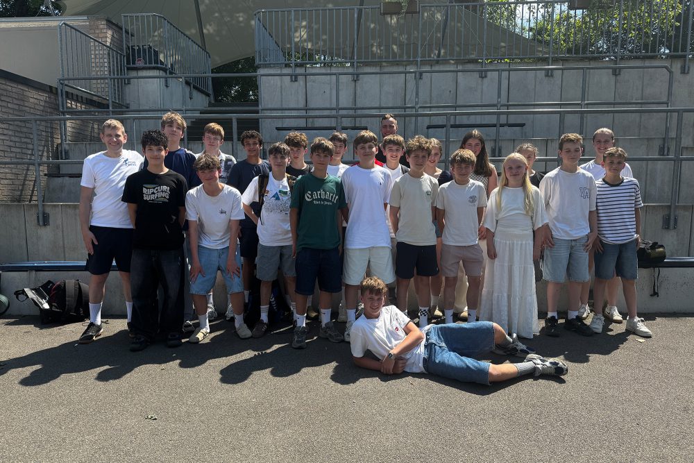 Die Schüler der PDS gemeinsam mit Raphael Kötters