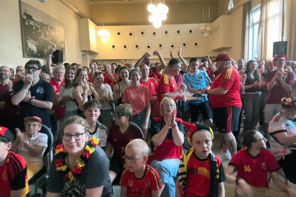Rund 450 Fans feiern Belgiens Sieg im Kolpinghaus Eupen