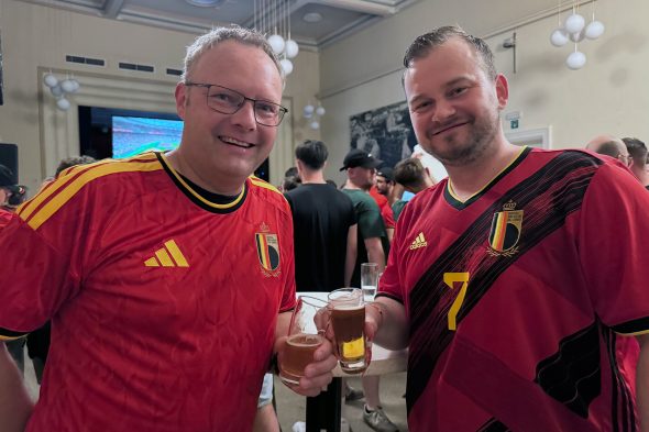 Rund 450 Fans feiern Belgiens Sieg im Kolpinghaus Eupen