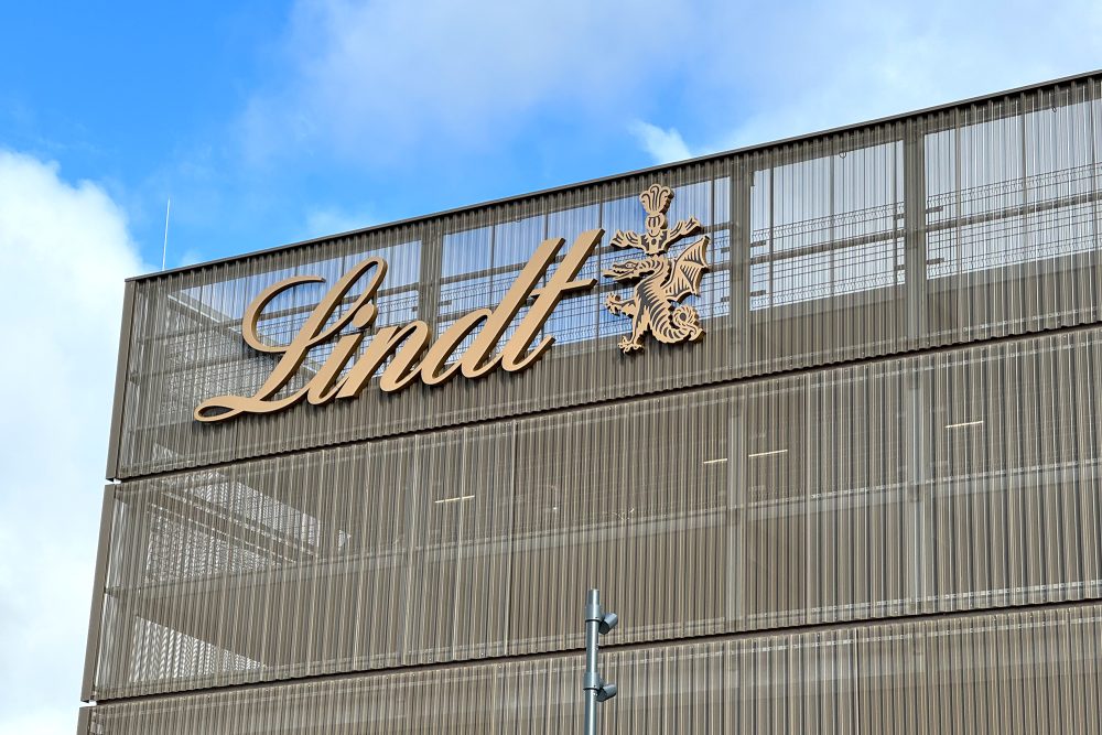 Lindt-Logo auf der Fabrik in Aachen