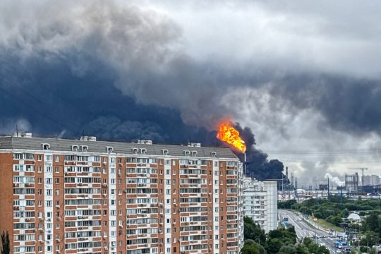 Feuer in einer Raffinerie bei Moskau nach ukrainischen Drohnenangriffen