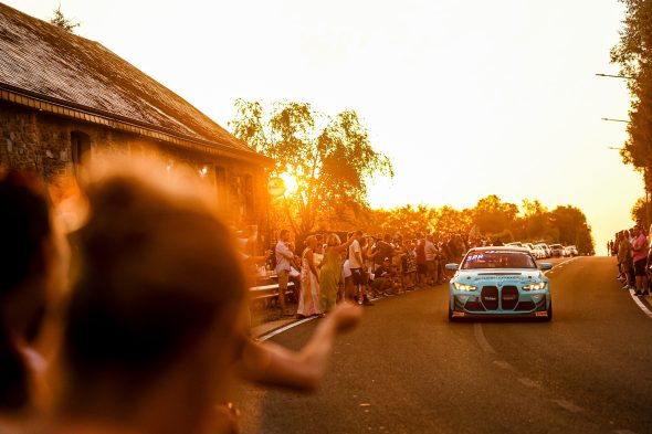 Fahrerparade vor dem 24-Stunden-Rennen von Spa