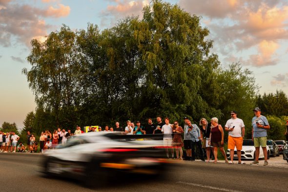 Fahrerparade vor dem 24-Stunden-Rennen von Spa