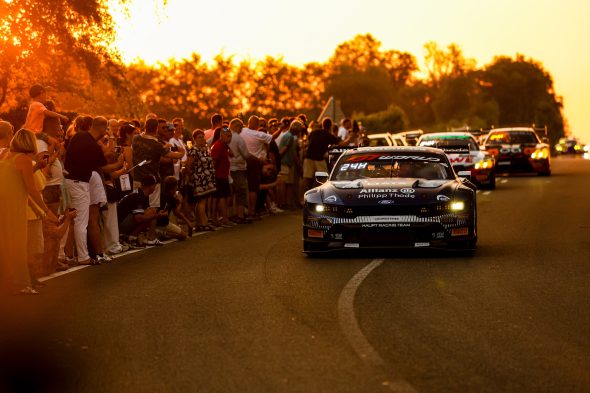 Fahrerparade vor dem 24-Stunden-Rennen von Spa