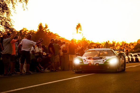 Fahrerparade vor dem 24-Stunden-Rennen von Spa