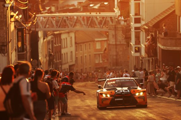 Fahrerparade vor dem 24-Stunden-Rennen von Spa