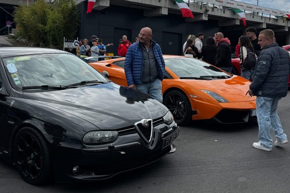 Ausgestellte Autos bei der "SpaItalia"