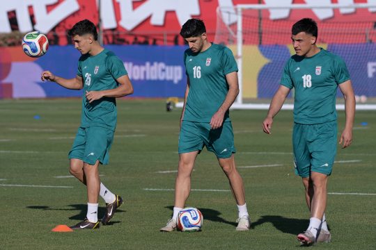 Danial Iri, Mehdi Torabi und Amirhossein Hosseinzadeh beim Training in Tijuana am 12. Juni