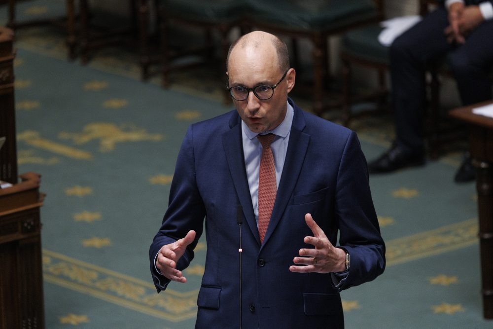 Haushaltsminister Vincent Van Peteghem in der Kammer