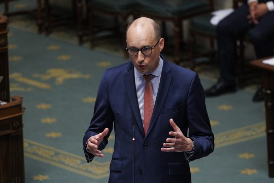 Haushaltsminister Vincent Van Peteghem in der Kammer