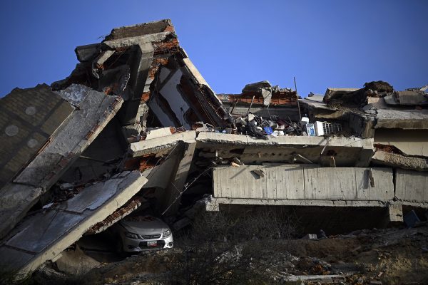 Zerstörtes Gebäude nach den Erdbeben in Venezuela