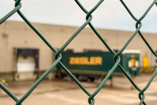 LKW-Anhänger an der Ziegler-Niederlassung in Welkenraedt