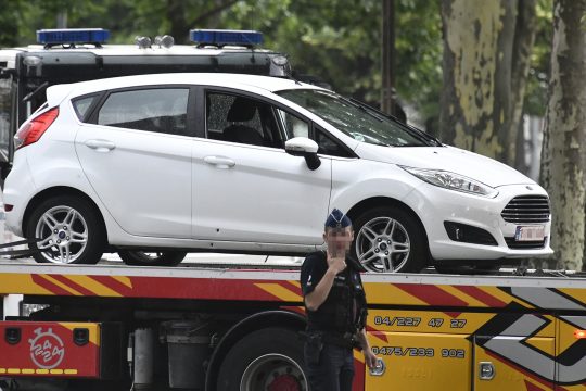 Ein Auto wird abgeschleppt