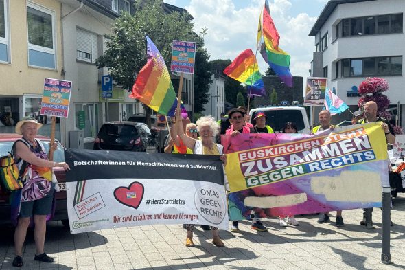 Fahnen beim CSD 2026 in St. Vith