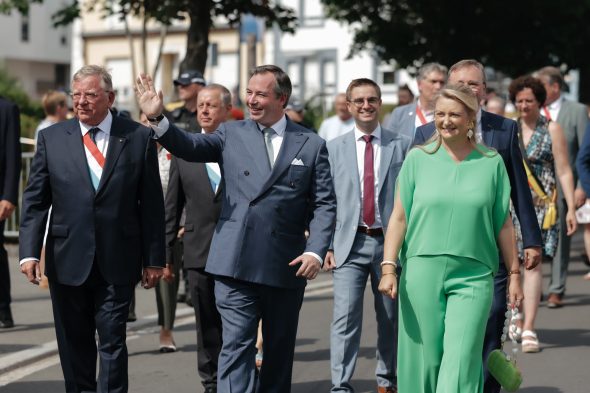 Luxemburgisches Großherzogpaar besucht Ulflingen