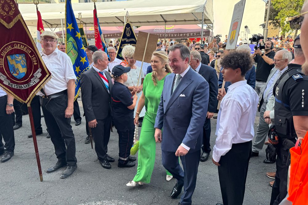 Luxemburgisches Großherzogpaar besucht Ulflingen