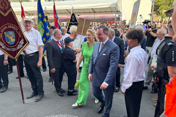 Luxemburgisches Großherzogpaar besucht Ulflingen