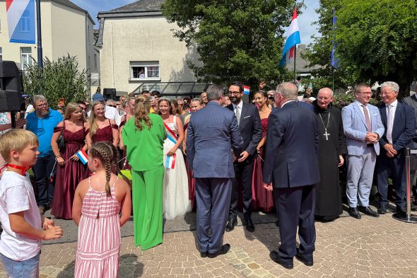 Luxemburgisches Großherzogpaar besucht Ulflingen
