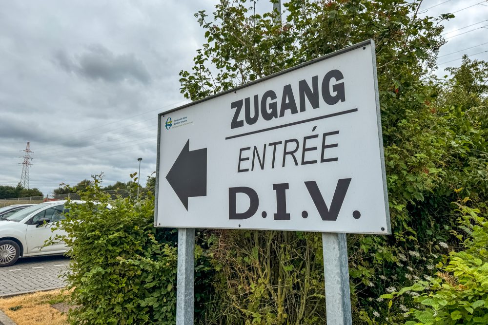 KFZ-Zulassungsstelle (DIV) in der Industriezone East Belgium Park in Lontzen