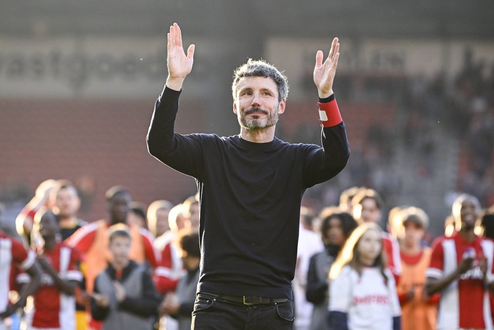 Mark van Bommel beim Abschied vom Antwerp FC im Mai 2024