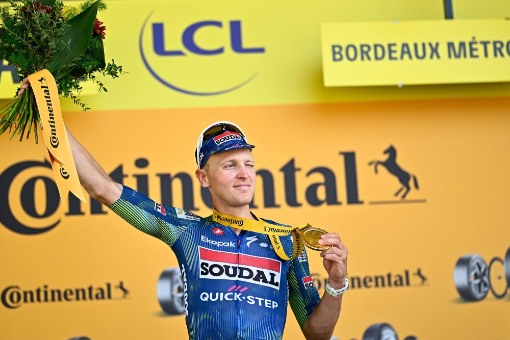 Tim Merlier auf dem Podium