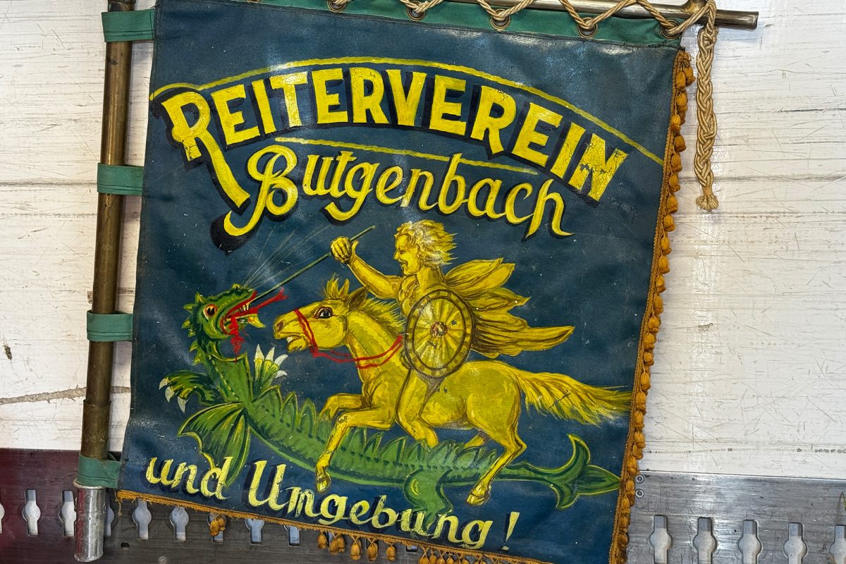 Fahne des Reitervereins Bütgenbach