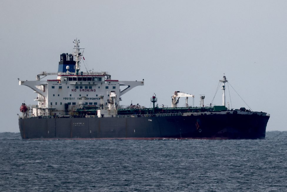 Ein Schiff, das zur russischen Schattenflotte gehören soll