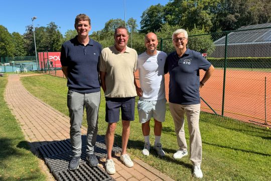 Turnierdirektor Olivier Zimmermann, Fabien Doyen (AFT Lüttich), Ex-Profi Steve Darcis und Hubert Bosten, der Präsident des KTC Eupen
