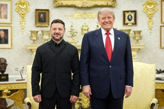 Trump trifft Selensky (Bild: Ukrainian Presidential Press Service / AFP)
