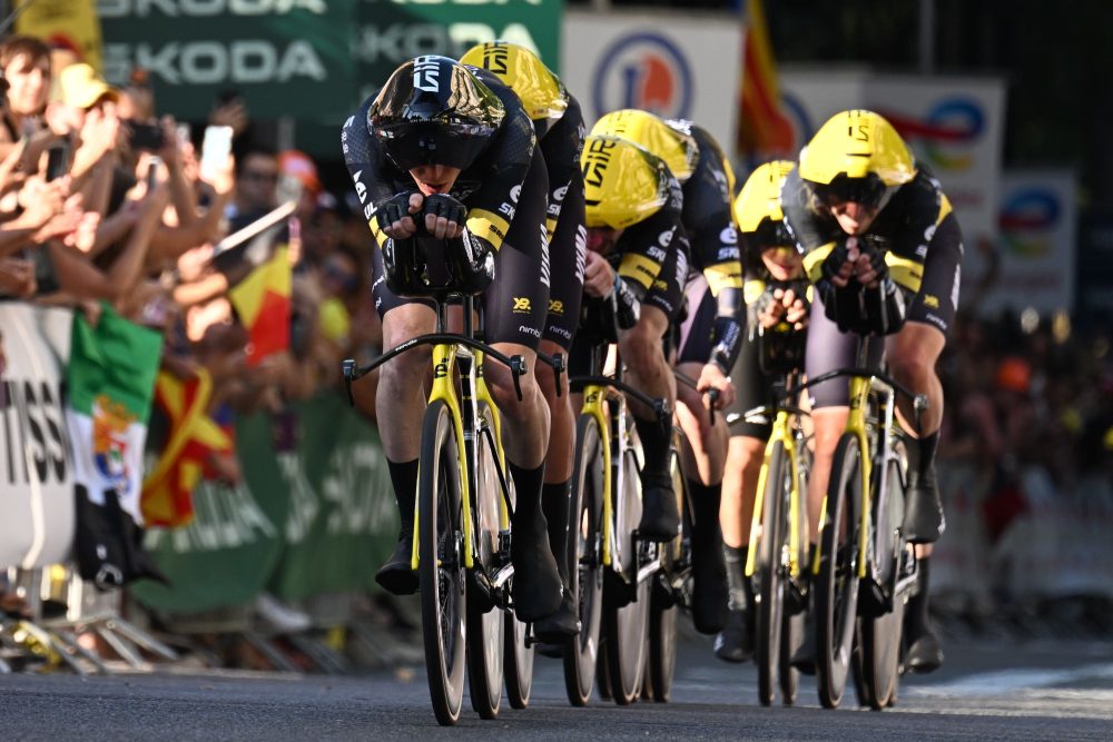 Jonas Vingegaard und Visma lease a Bike setzten sich beim Mannschaftszeitfahren zum Tour-Auftakt durch (Bild: Pete Goding, Belga Photo Pool)