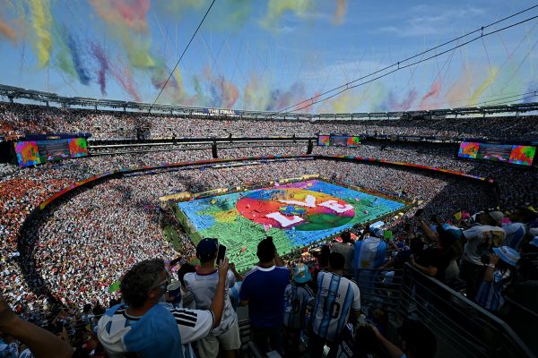 Blick ins WM-Stadion beim Finale während der Halbzeitshow