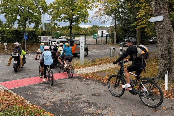 Start des"Le Beau Vélo de Ravel" am BRF-Funkhaus