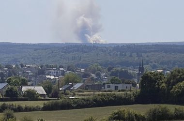 Rauch über dem Hohen Venn von der Hochstraße aus gesehen