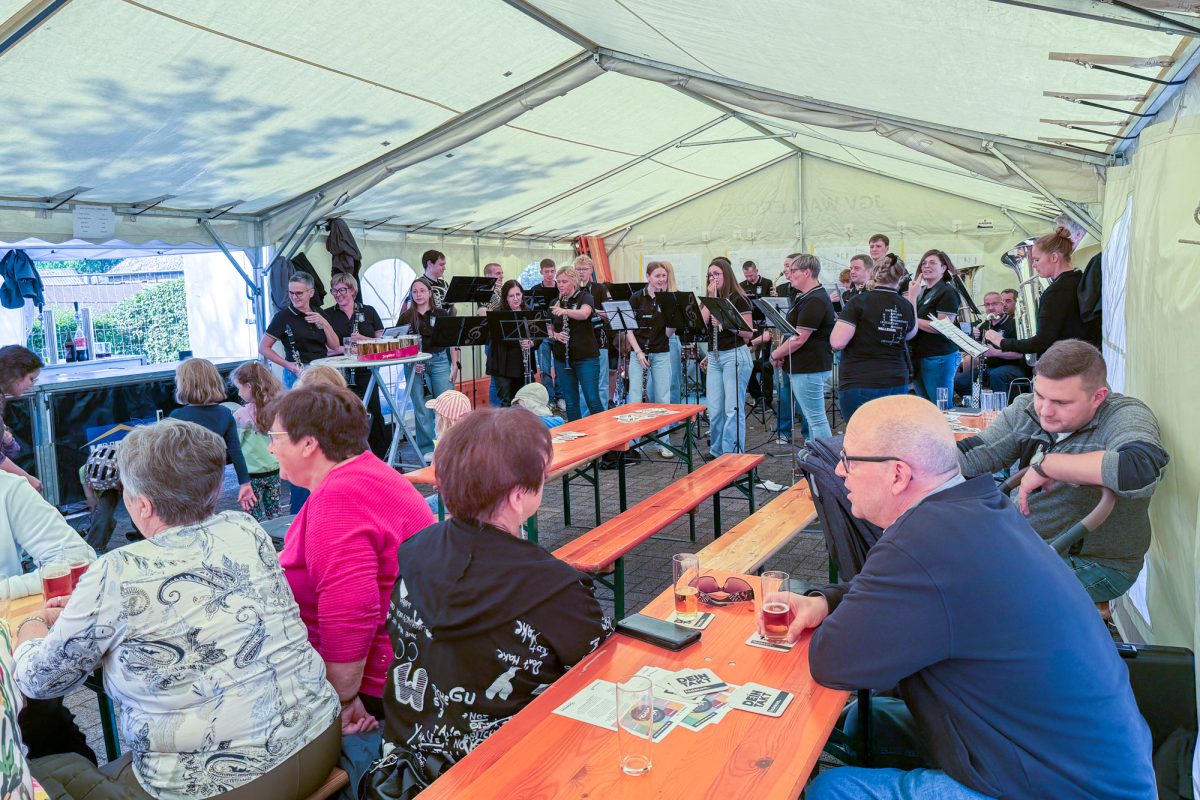 Grundsteinlegung für das Dorfhaus Wallerode