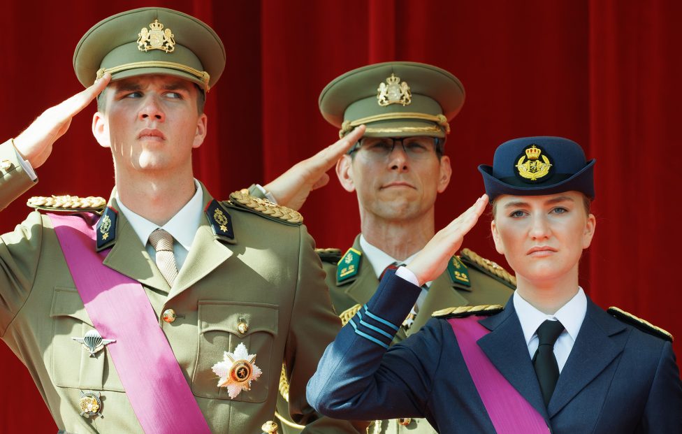 Prinz Gabriel und Kronprinzessin Elisabeth bei der Militärparade am 21. Juli 2026