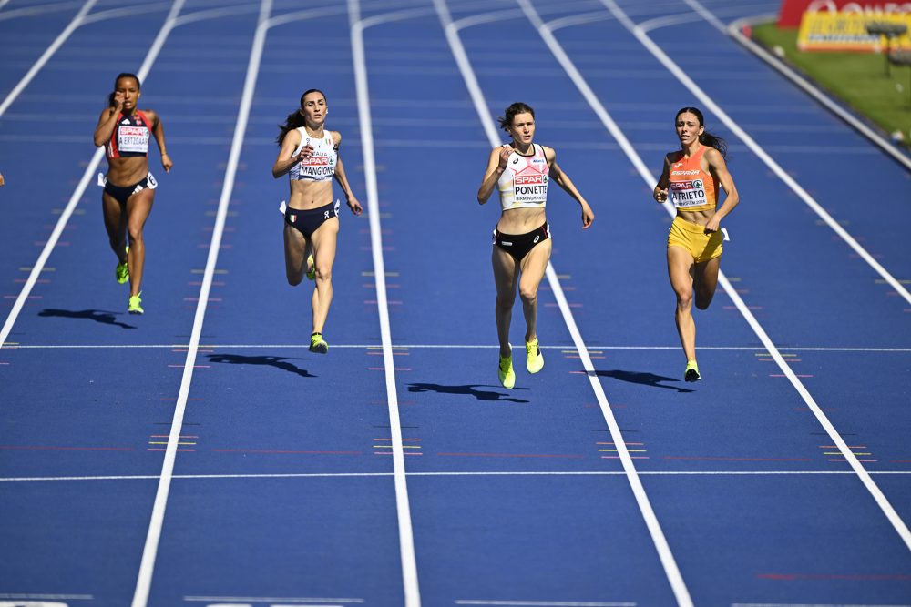 Helena Ponette gewinnt ihren Vorlauf über 400 Meter