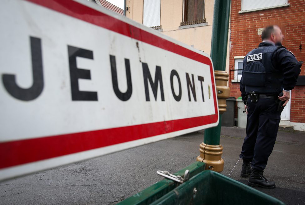 Ortschild von Jeumont in Frankreich