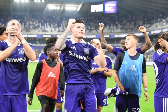 Die Spieler von Anderlecht feiern nach dem Sieg über PAOK