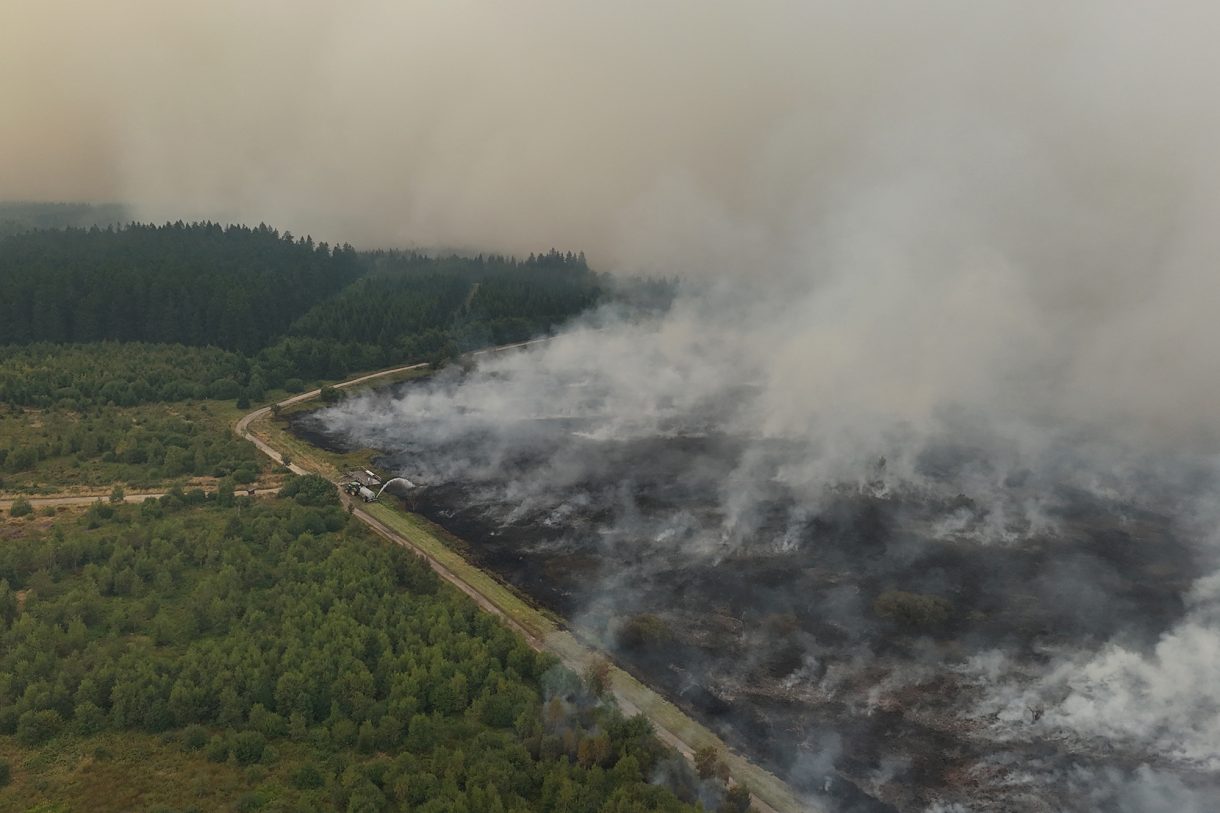Vennbrand - Feuer im Hohen Venn aus der Luft am Samstag