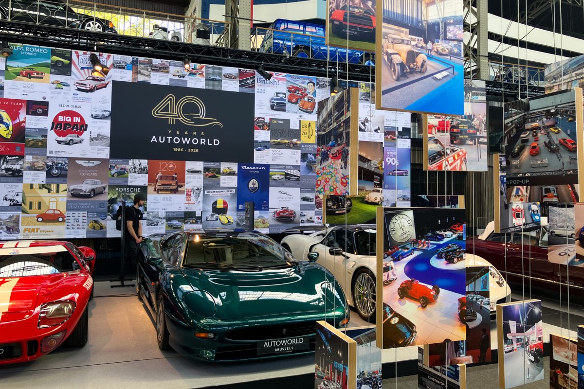 Ausgestellte Fahrzeuge in der Sonderausstellung von Autoworld